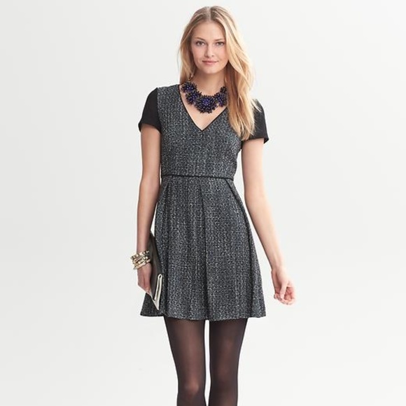 Banana Republic Dresses & Skirts - Banana Republic Tweed Fit and Flare Dress